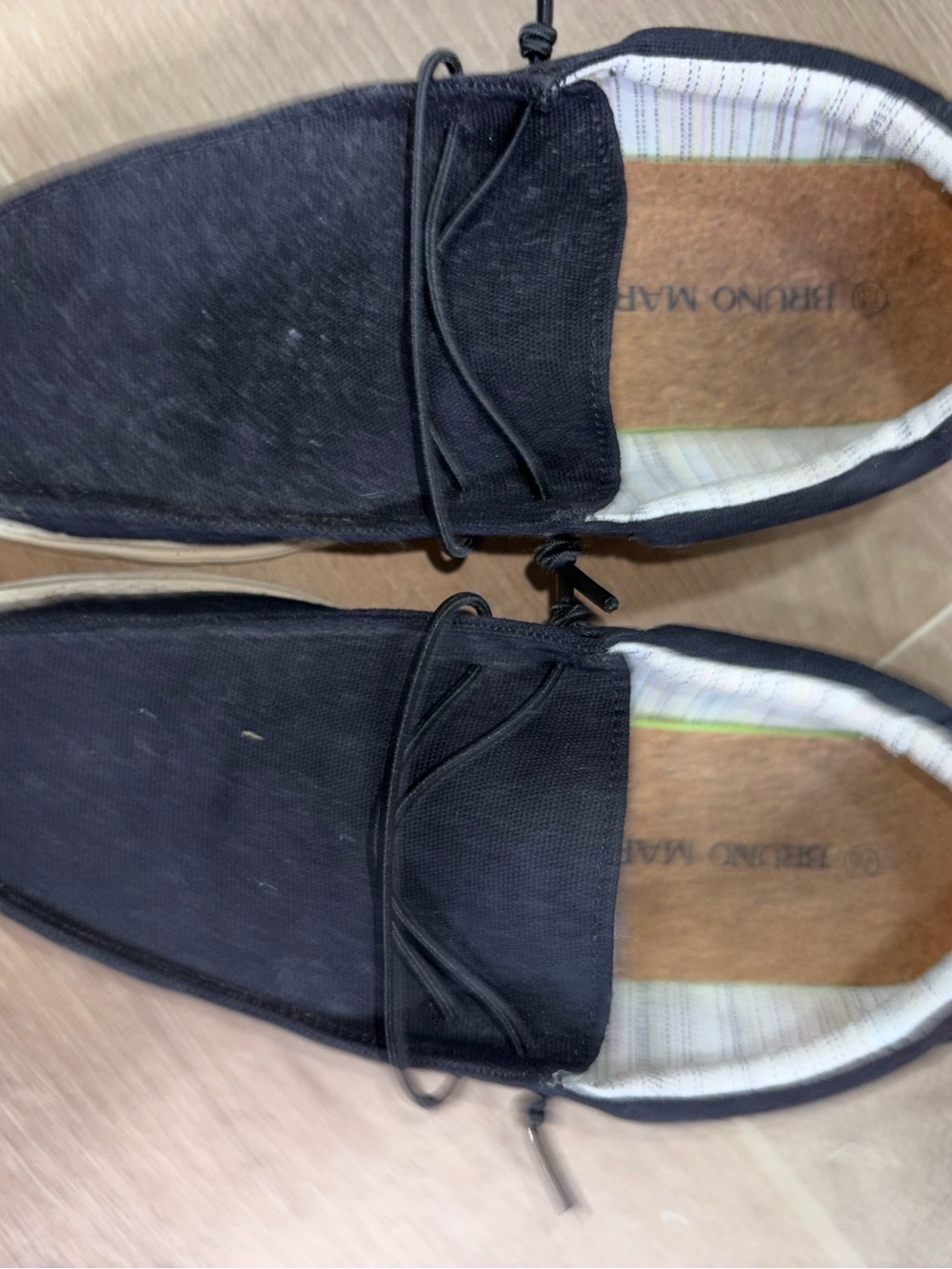 Women’s Casual Slip-On Loafers in Black -